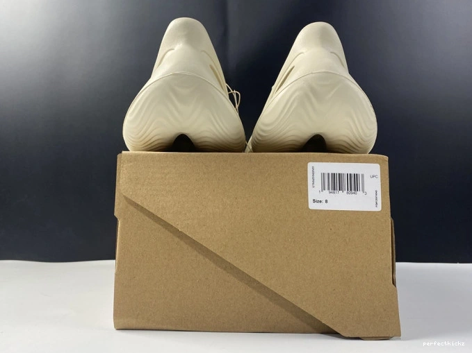 Sand FY4567 Yeezy Adidas Foam RNNR 0806